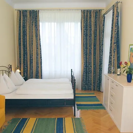 アパート Engstler - Appartments フェルデン・アム・ヴェルターゼー